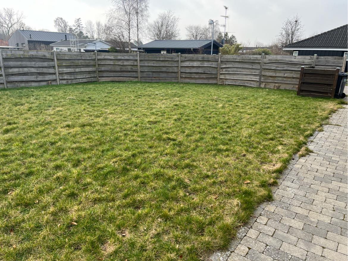 Malet hegn, skur, tørrestativ og legestativ - GORI 505 NØD