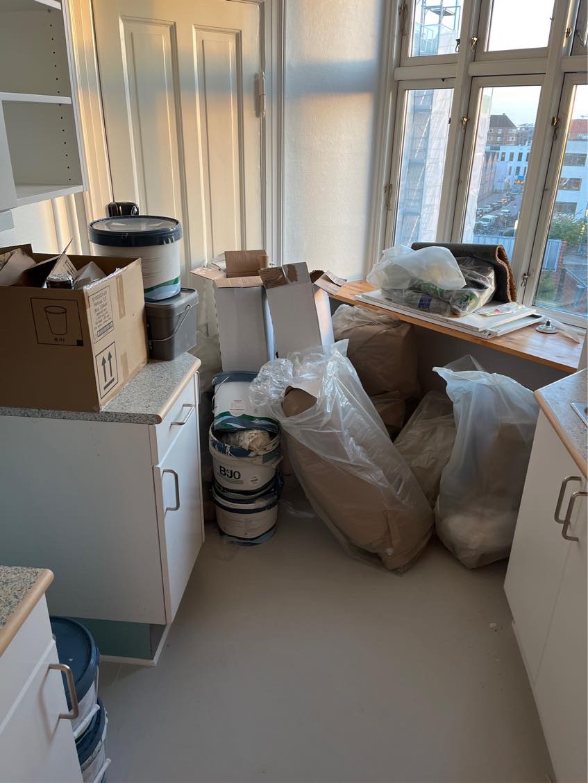 Hjælp til at få tømt affald efter renovering