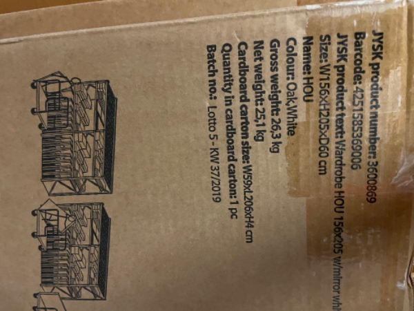 Samlet dette Jysk garderobeskab