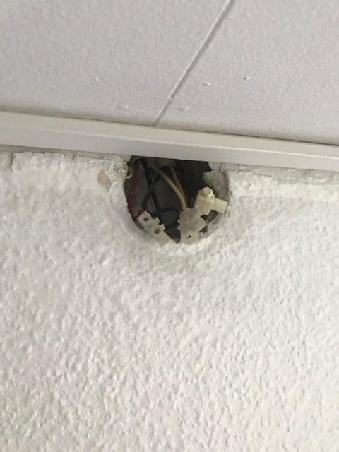 Elektriker opgave opdatering af 3 lampeudtag