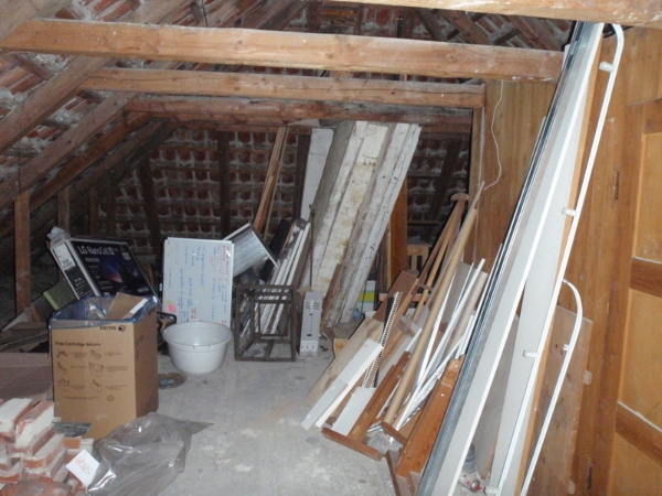 Tømning af loft. 3.sal + bortkørsel