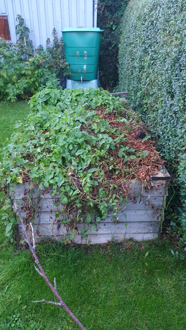 Afhentning af overskudsjord fra have