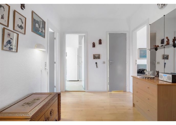 Maling af loft og gulvslibning