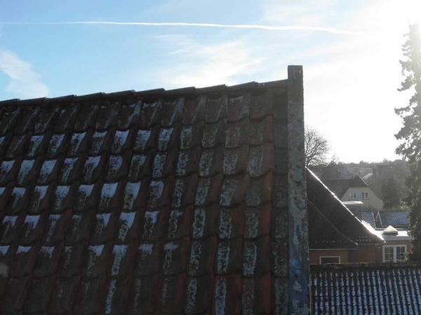 Fastgøre løse tegl