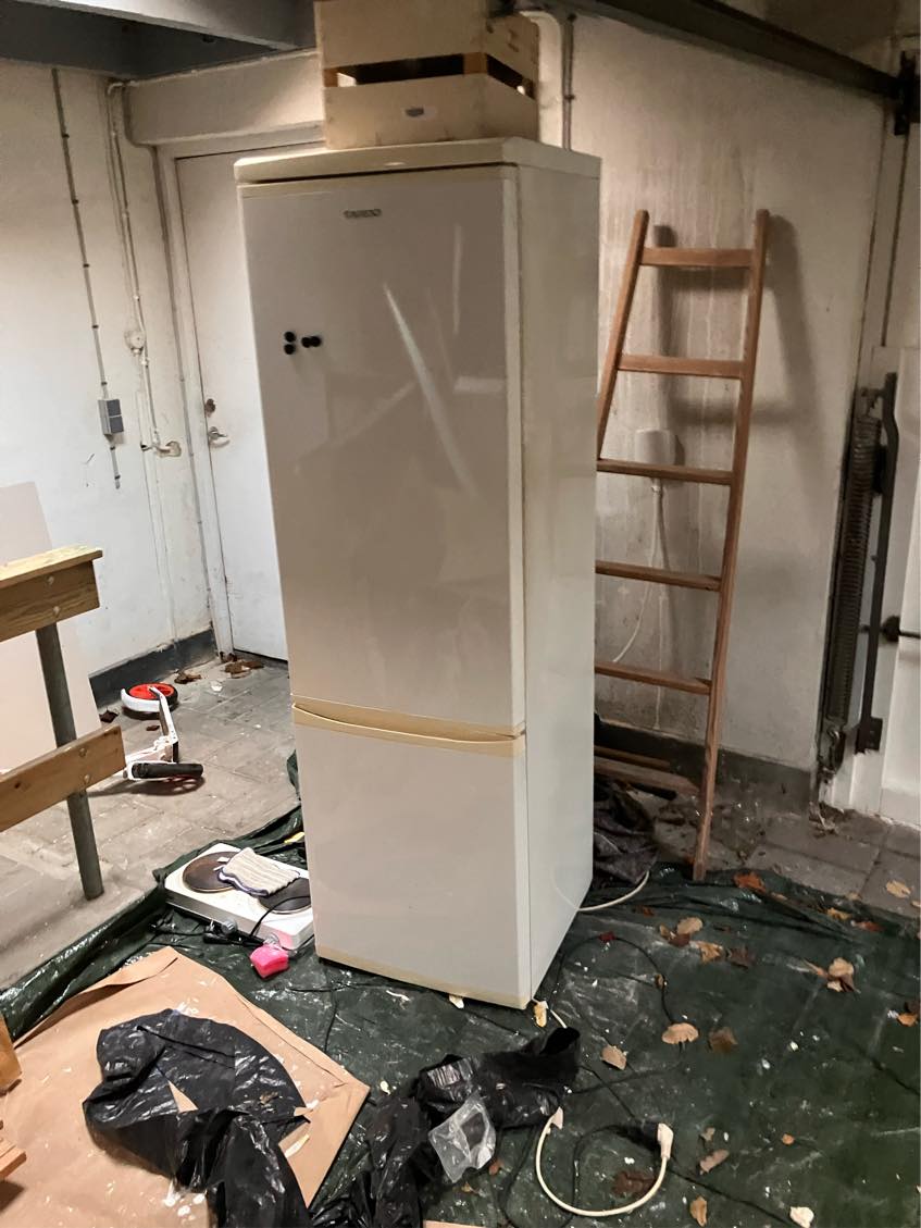 Bortskaffe køleskab