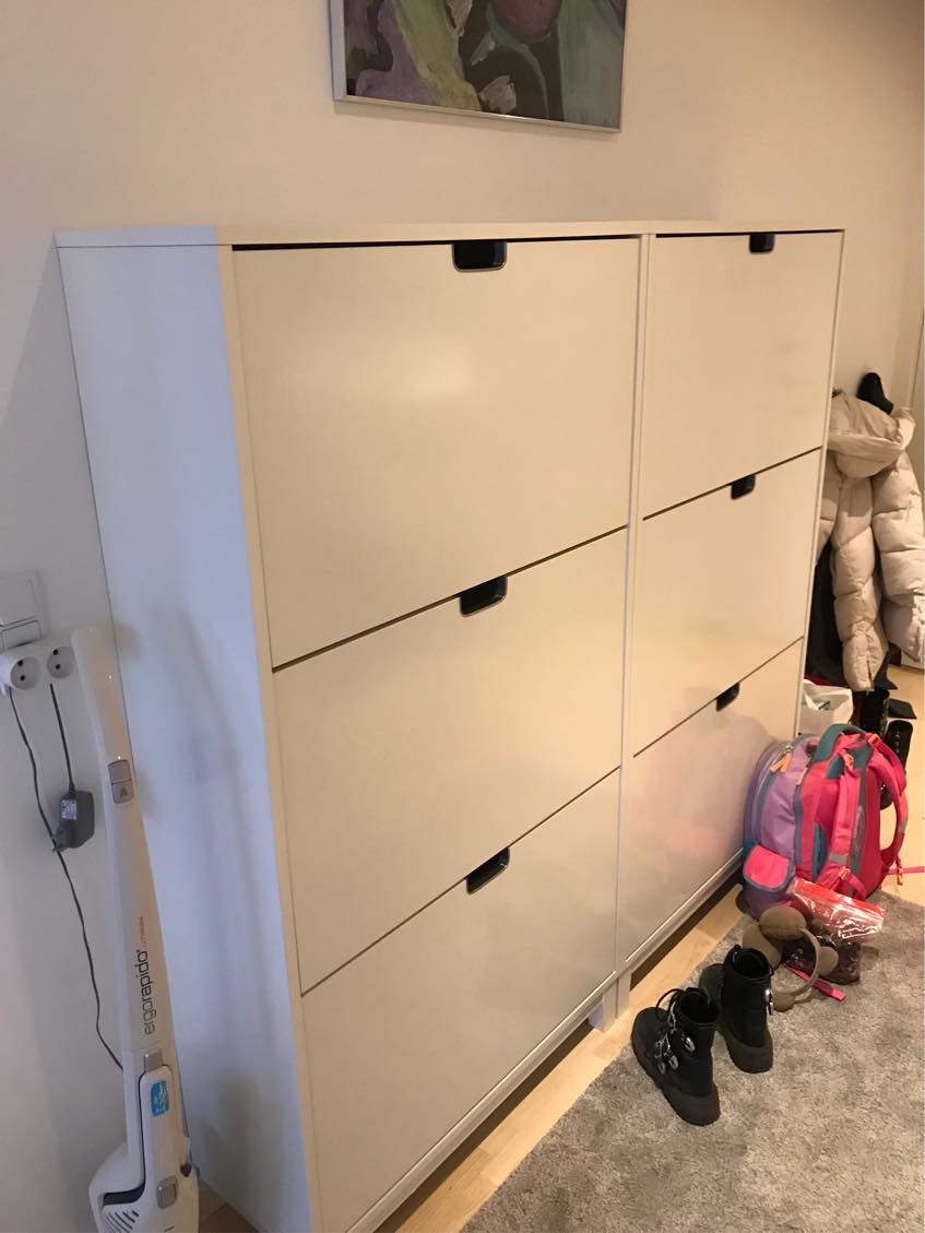 Hjælp til at afmontere møbler inden flytning