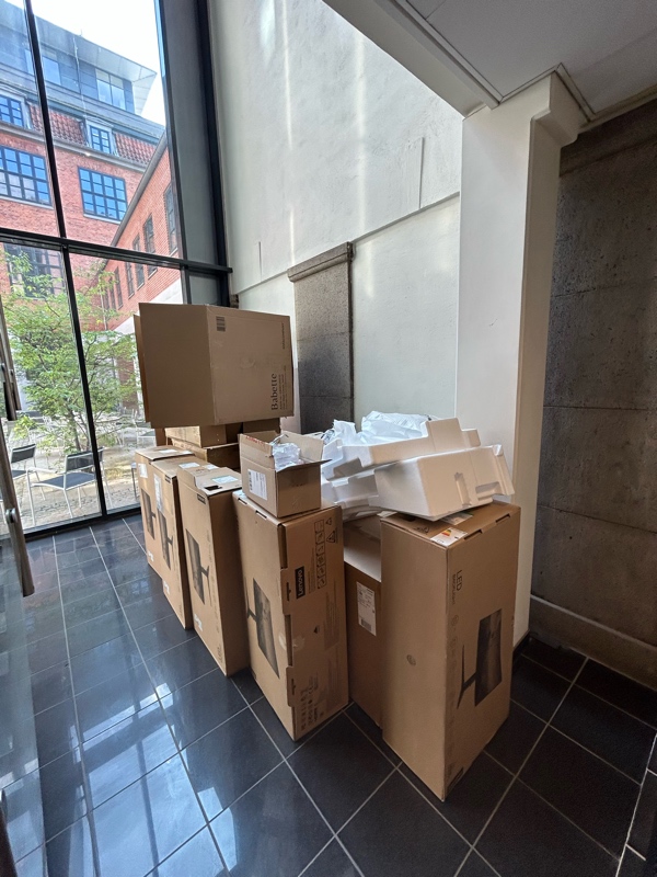 Afhentning og bortskaffelse af pap