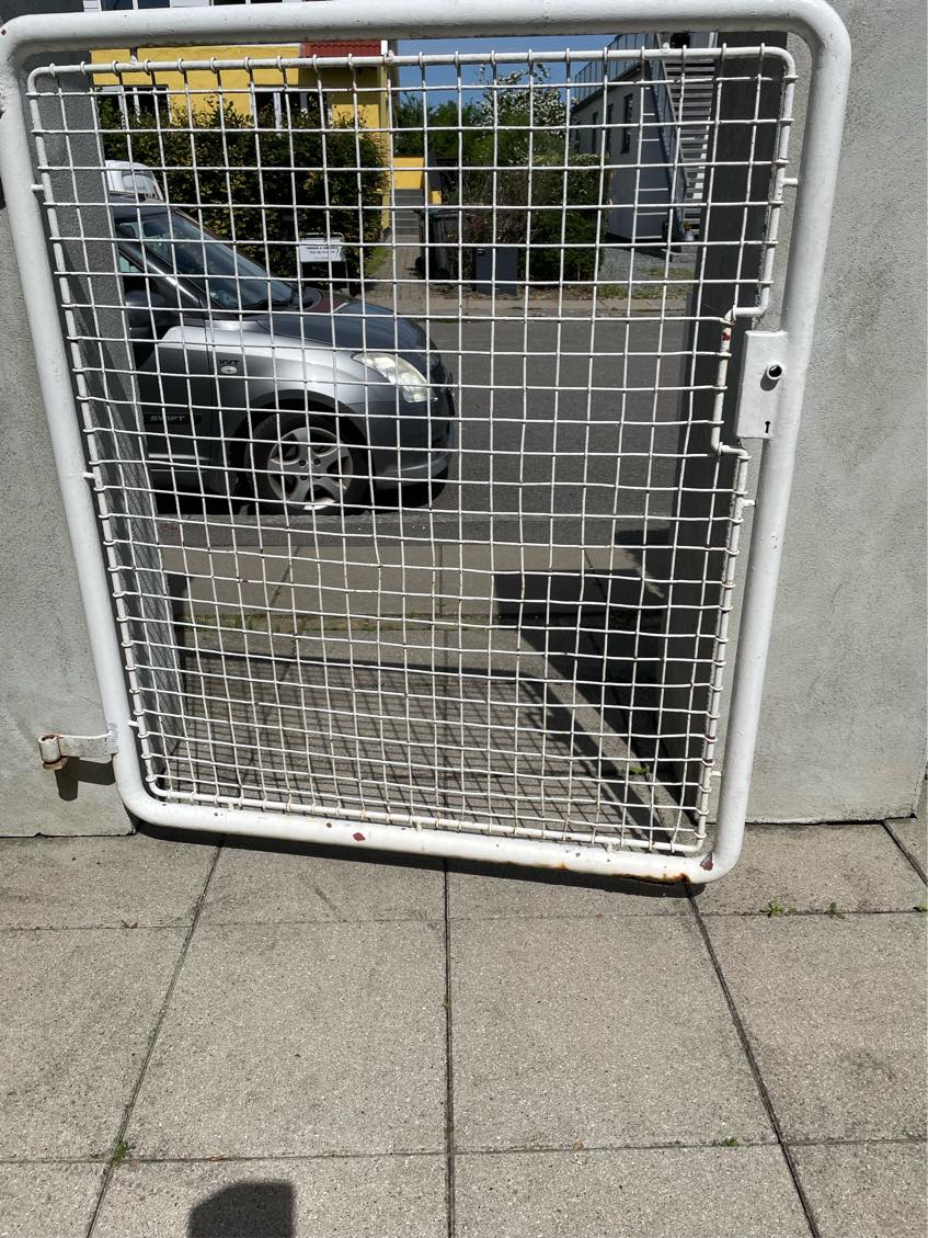 Male af vægge og gelænder