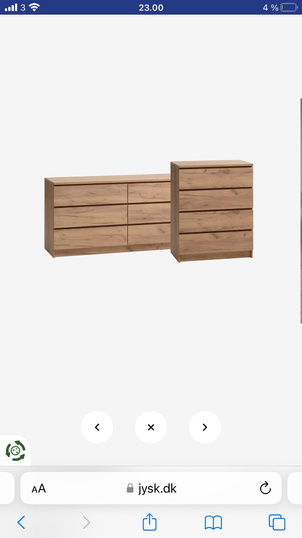 Samling af garderobeskabe og kommoder