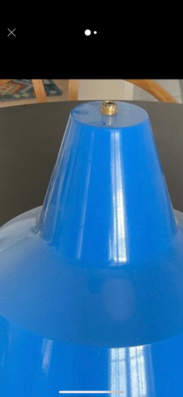 Sat en stofledning i en gammel Louis Poulsen pendel, samt ophængning over spisebord