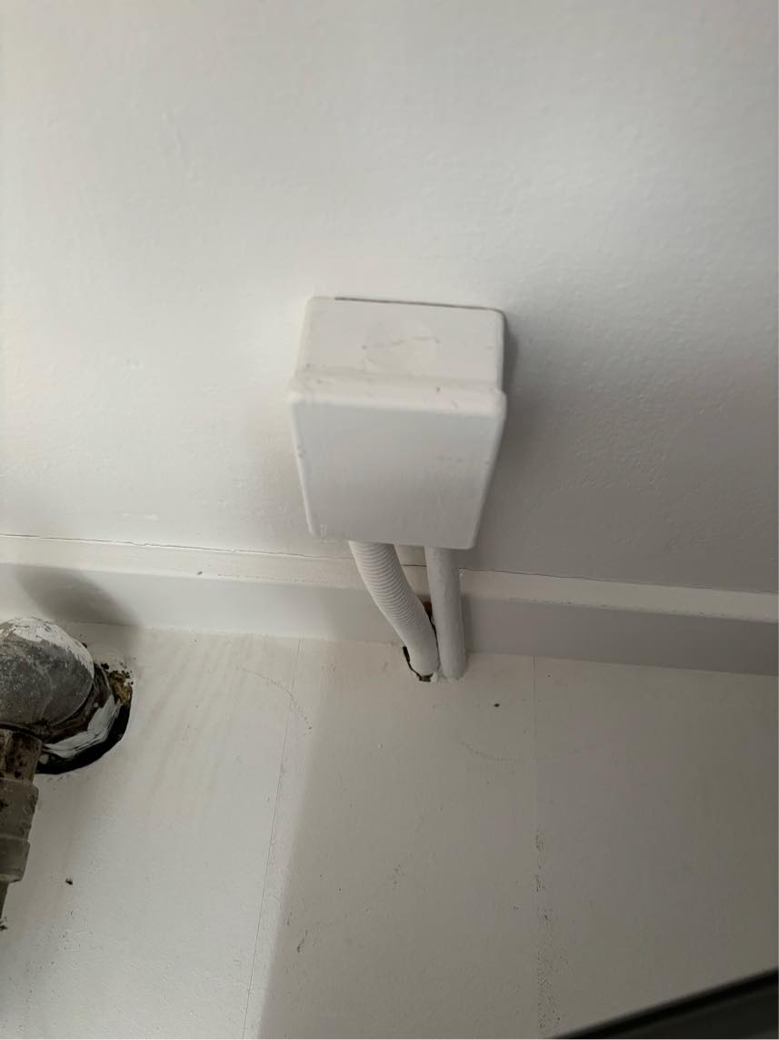 Fjernelse af udendørs eludtag  og opsætning af sensor