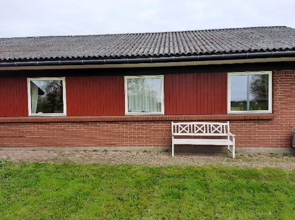 Fuget omkring 3 nye vinduer (1.80 × 1.80)