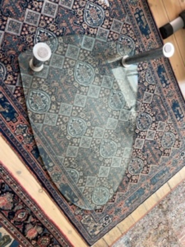 Bortskaffe motionscykel (Ketler) og glasbord