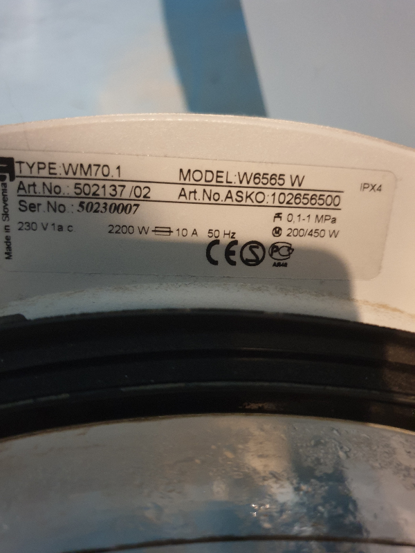 vaskemaskine - vandindløb og udløb skal fikses