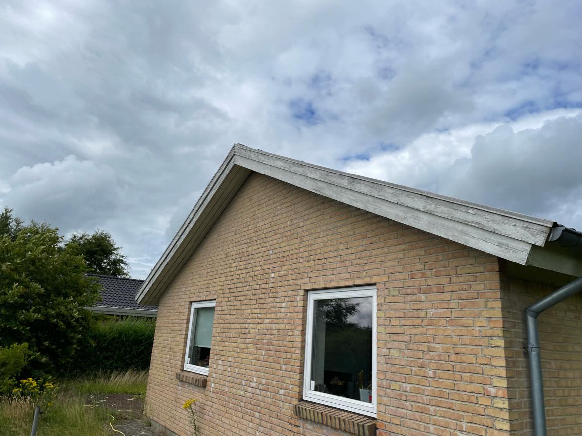 Maling af vindskeder gavle
