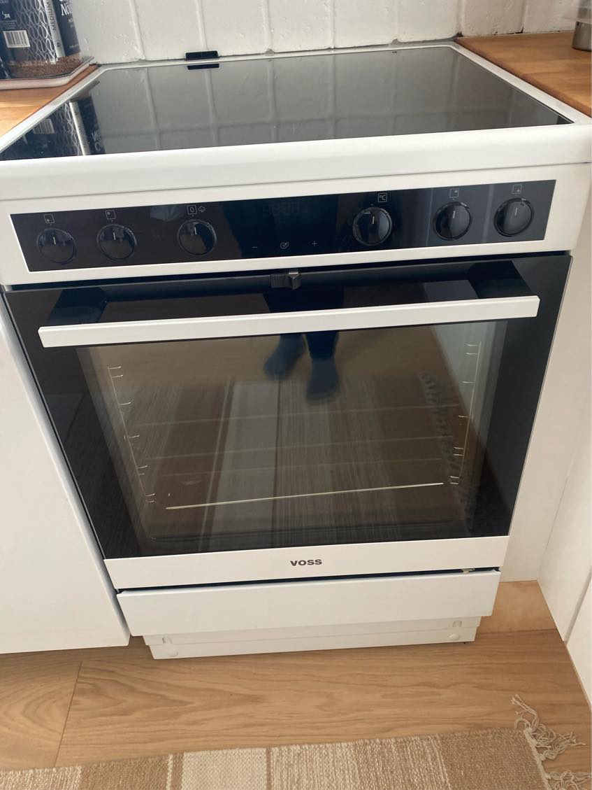 Tilslutte ledning på komfur