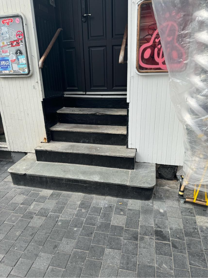 Løft vare ind i stue etagen