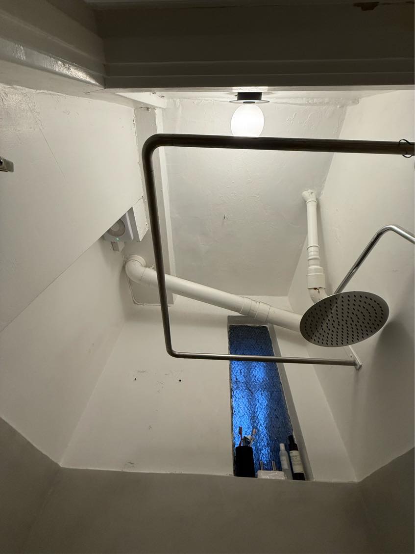 Male del af badeværelse