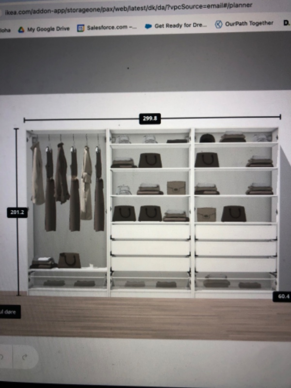 Ikea-skab og lampe montering