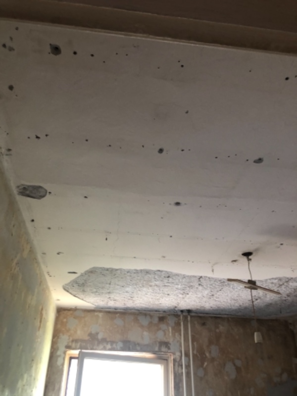 Reparation af hul i loft