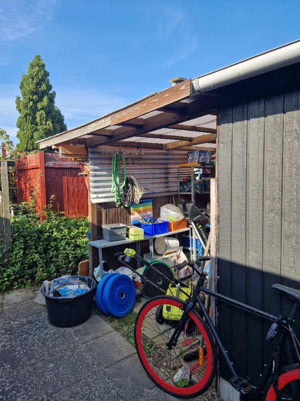 Låge/skydedør til haveskur