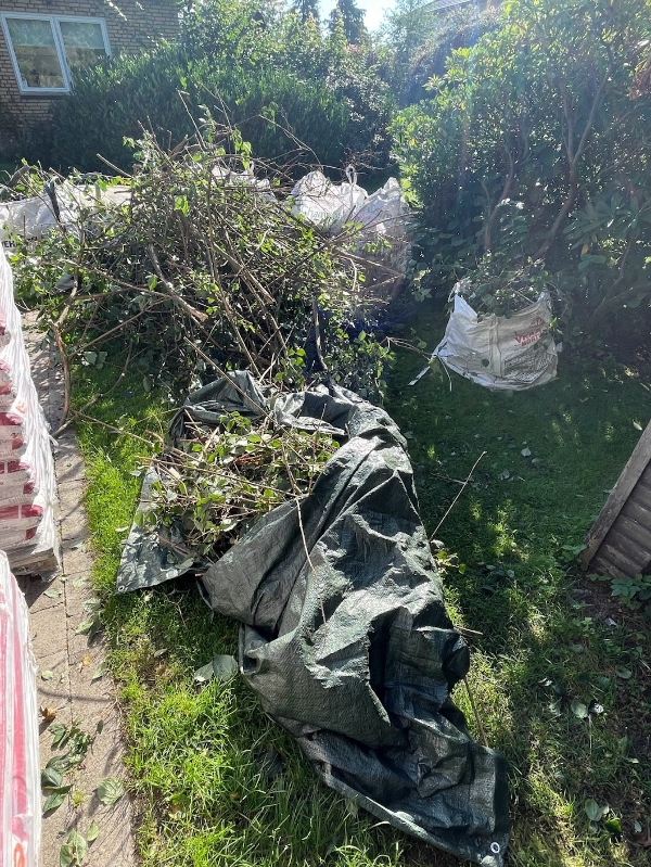 Fjerne haveaffald og Europaller