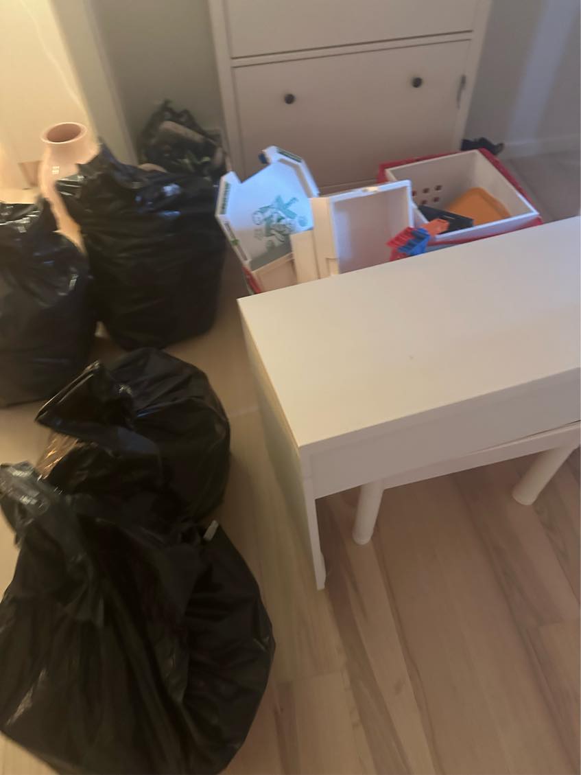 Bortskaffelse af møbler og affald