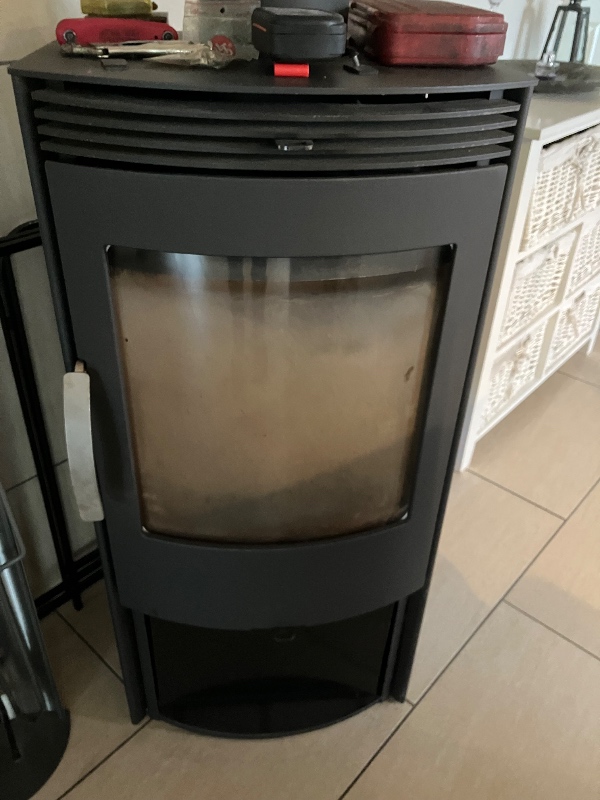 Udskifte glas i brændeovn