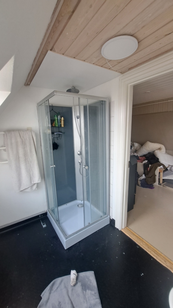 Færdigstille hus indvendig. /Finish. Ingen krav til El/vvs