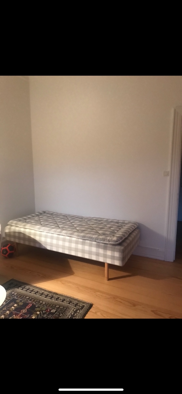 Flyttet en briks / enkeltmandsseng