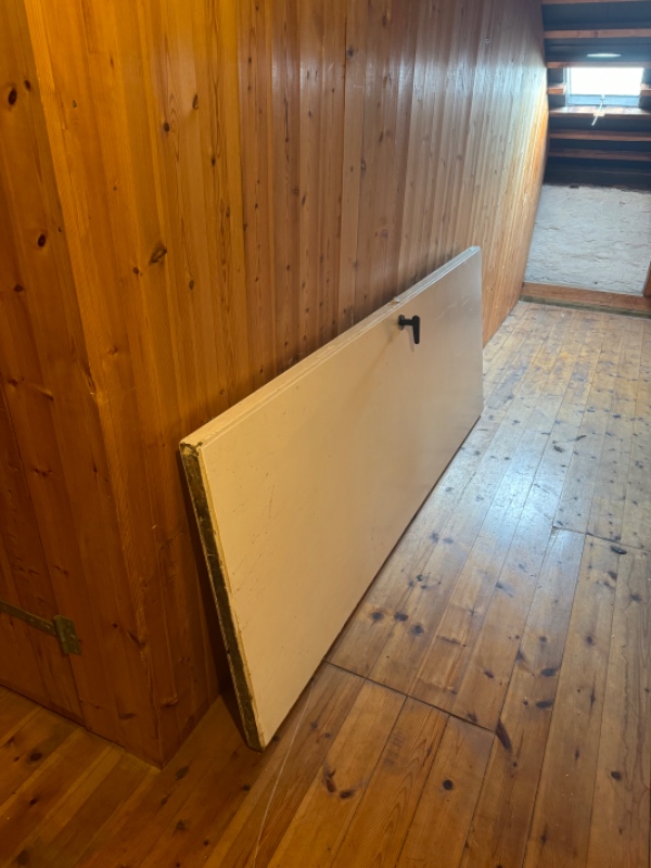 Bæring og bortkørsel af møbler