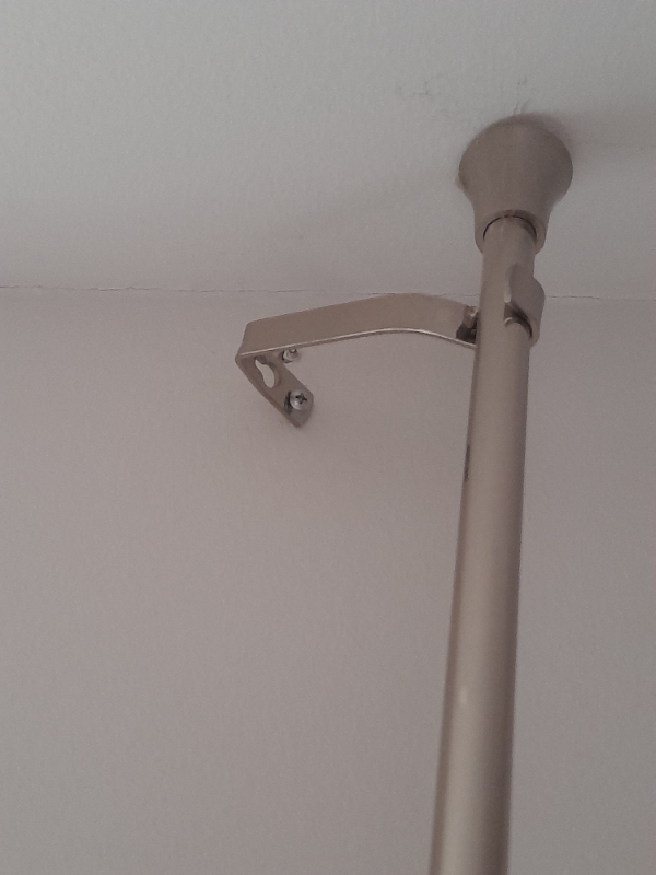 Montering af gardinstang.