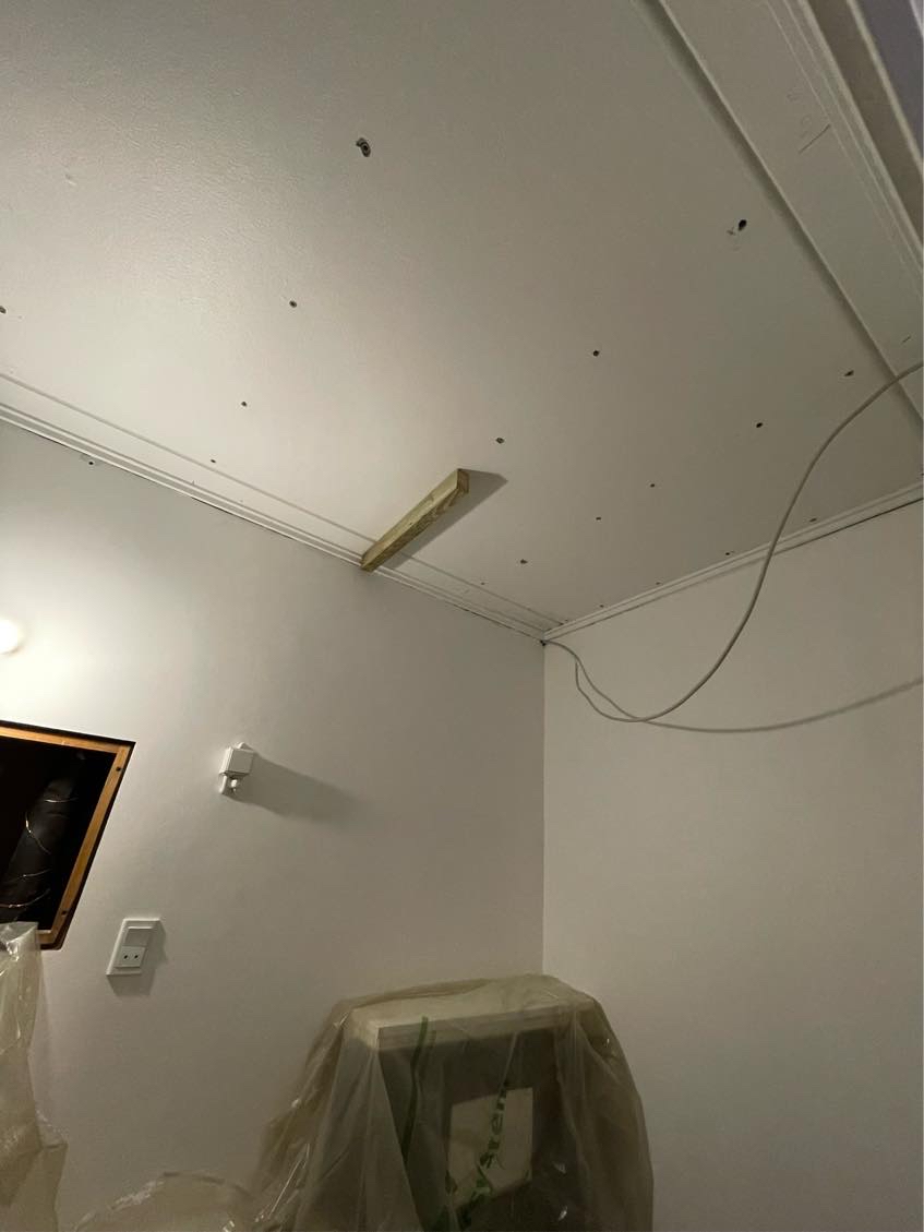Opsætning af gipsplader til nedsænket loft