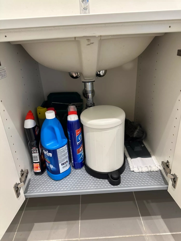 Oprydning/bortskaffelse af efterladte sager i lejlighed i Vallensbæk Strand