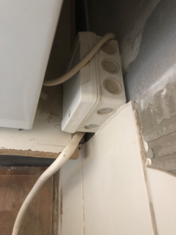 Afmontere komfur (og tilkobling igen efter 1-2 uger)