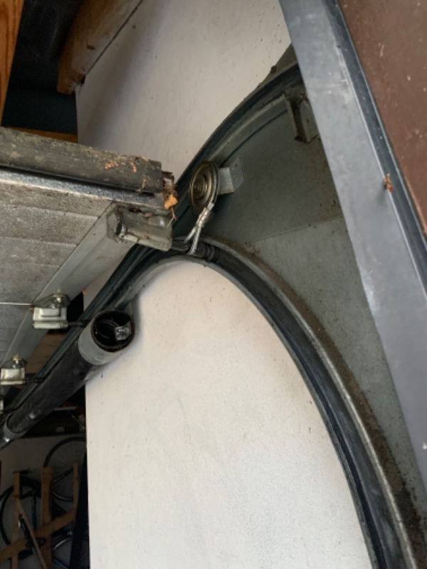 Reparation af garage port som ikke vil lukke automatisk mere