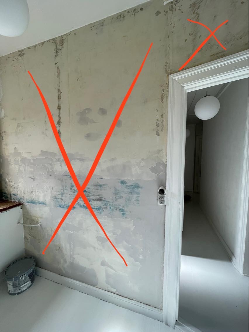 Nedrivning af væg (elektriker og tømre)