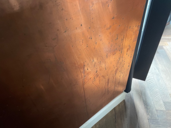 Rengøring af ovn, pudsning af kobberplade, rengøring af marmorplade i køkkenet