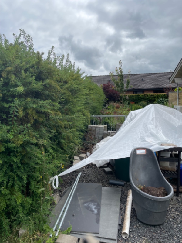 Hækklipning og bortskaffelse