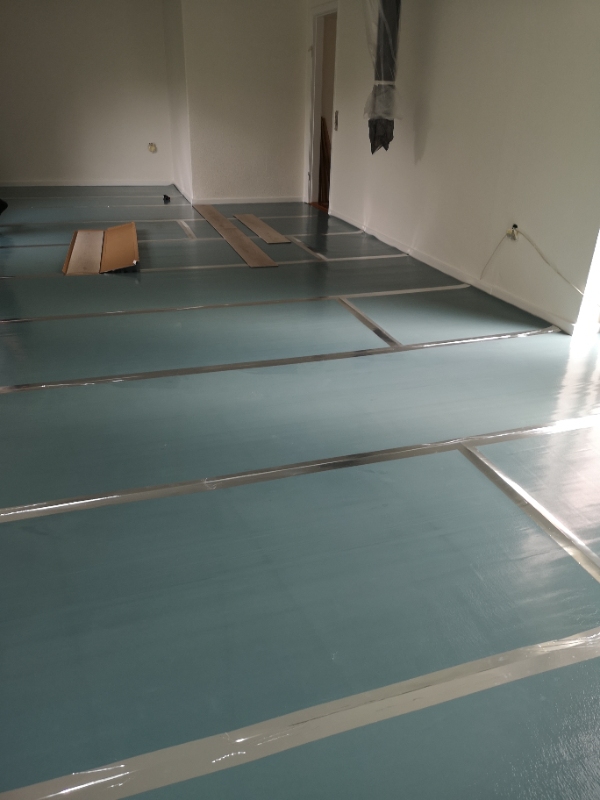 Lagt vinylplank ca 60 m2