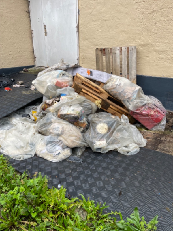 Bortførsel af diverse affald