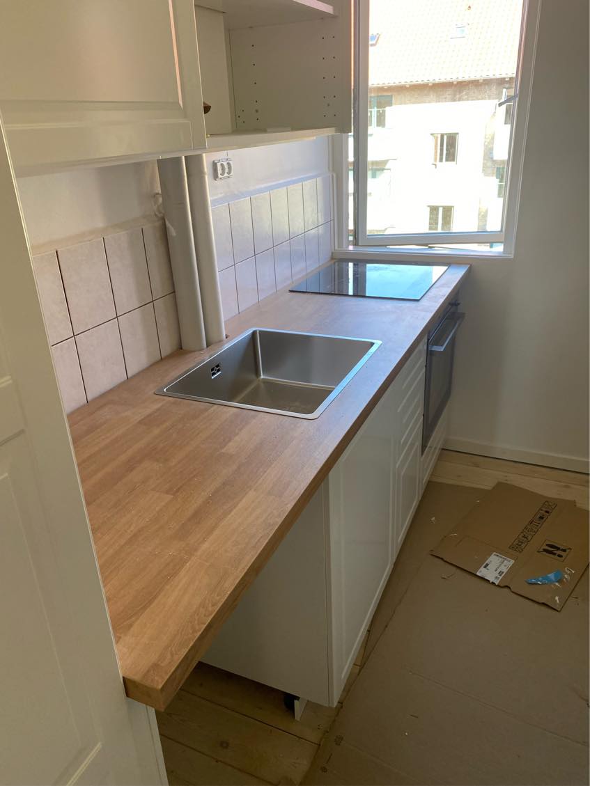 Hjælp til greb og hylder i køkken