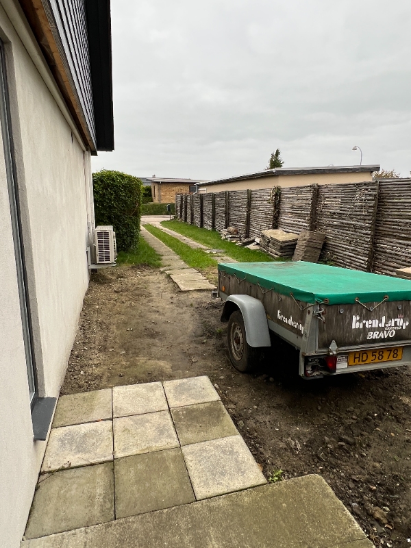 lægning af indkørsel - sandsynligvis beton