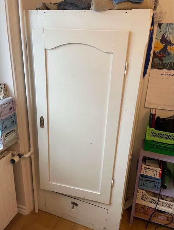 Hjælp til at flytte karlekammerskab fra en adresse til en anden