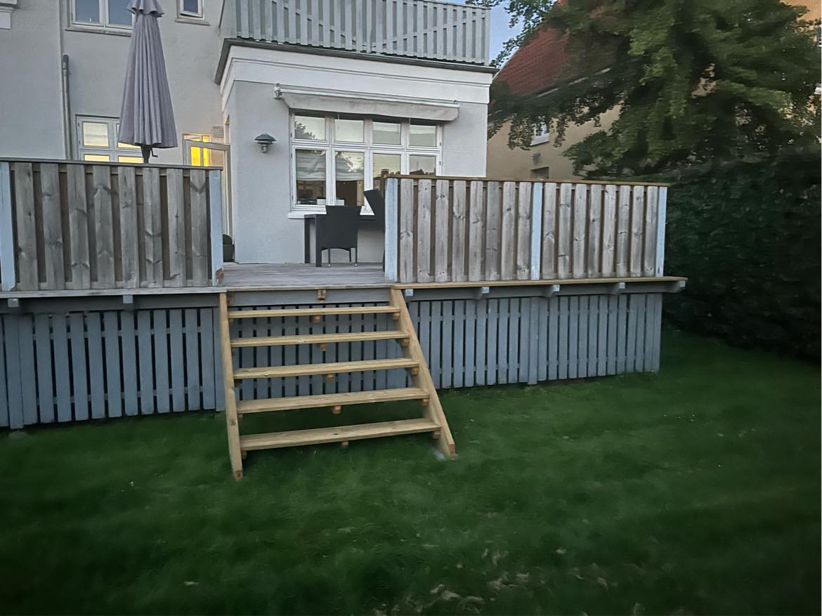 Maling af træterrasse