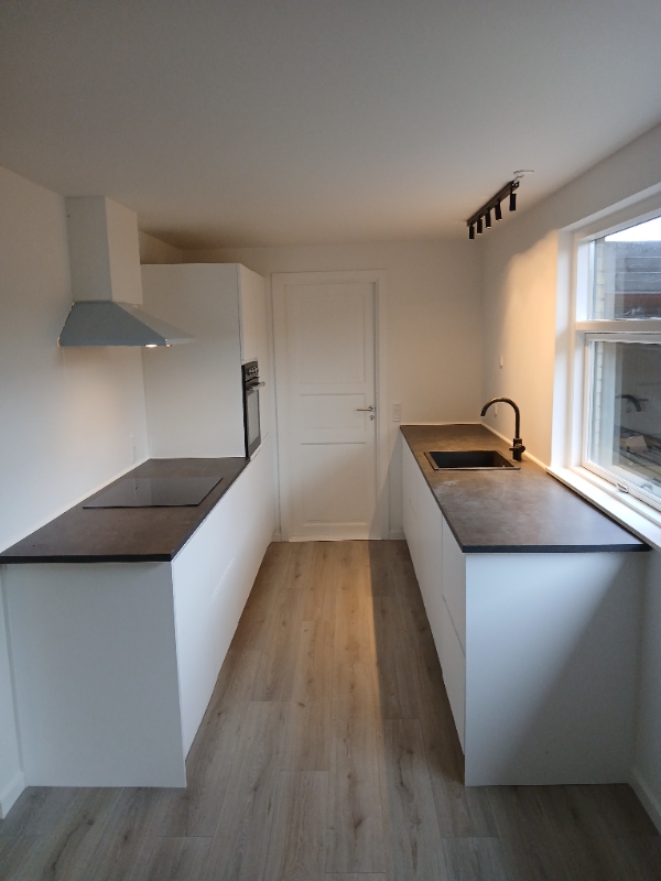 Rengøring af nyrenoveret hus