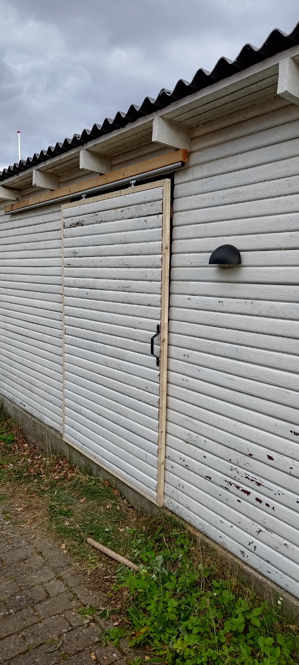 Male garage udvendigt