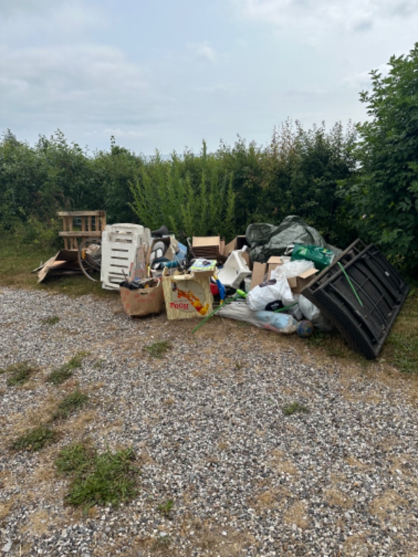 Tømning og bortskaffelse af garagen ting