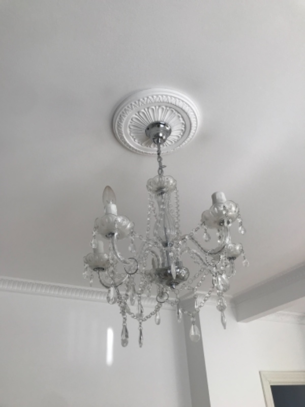 Nedtagning af loftslampe samt opsætning af ny loftslampe