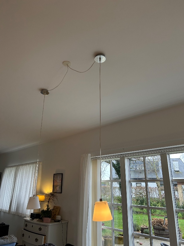 Rep. stikkontakt og loftlampe